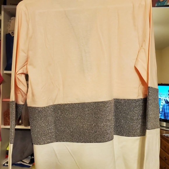 Sm long sleeve top - Picture 2 of 2